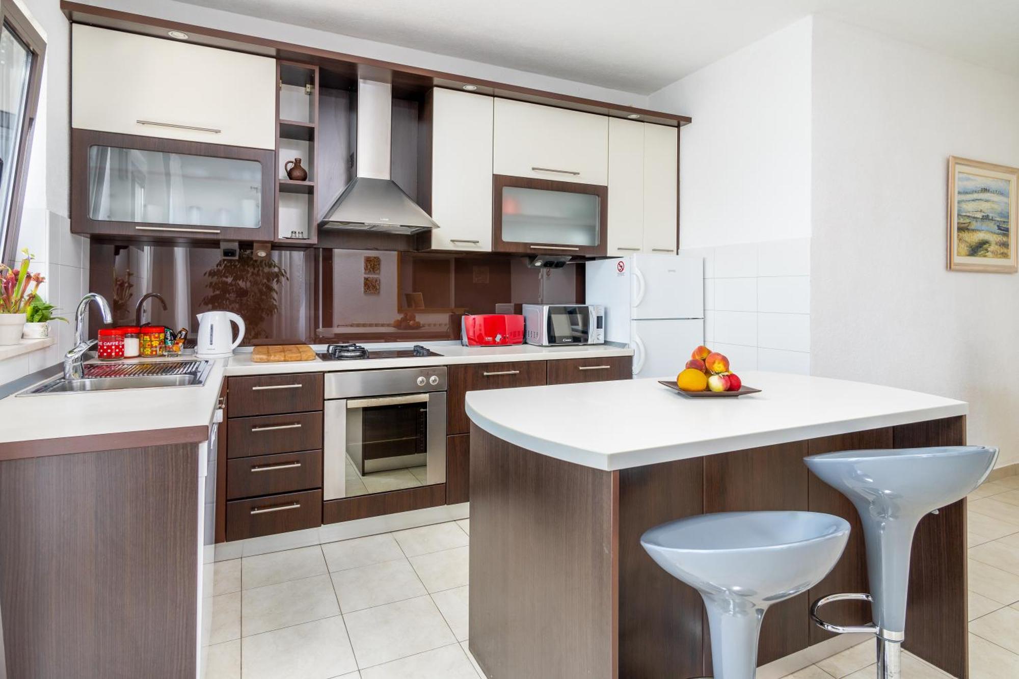 Apartment Orange Klis Екстериор снимка
