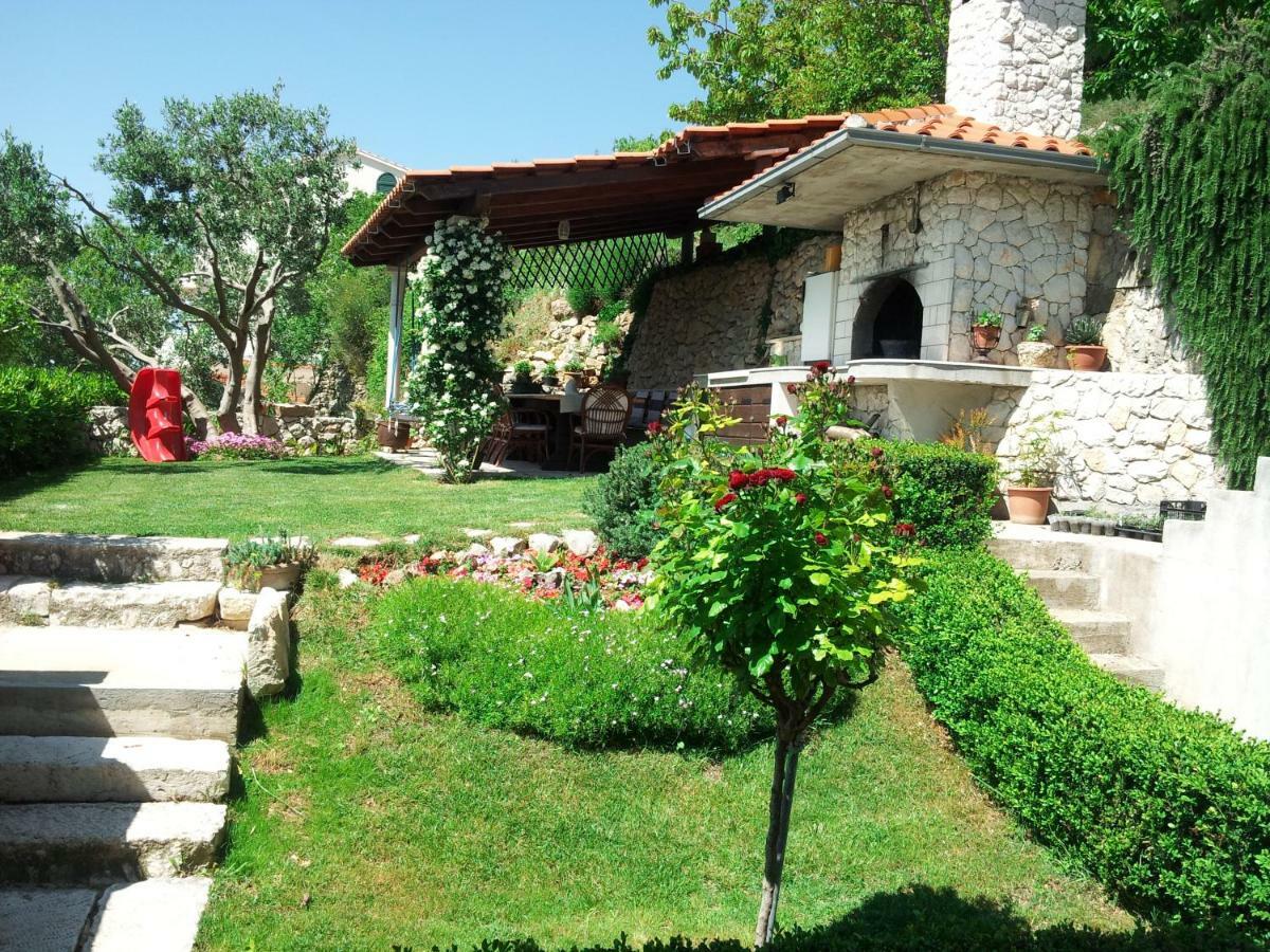 Apartment Orange Klis Екстериор снимка