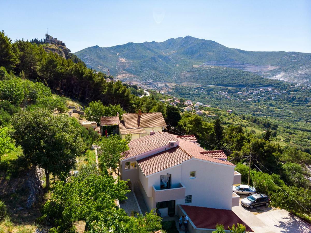 Apartment Orange Klis Екстериор снимка